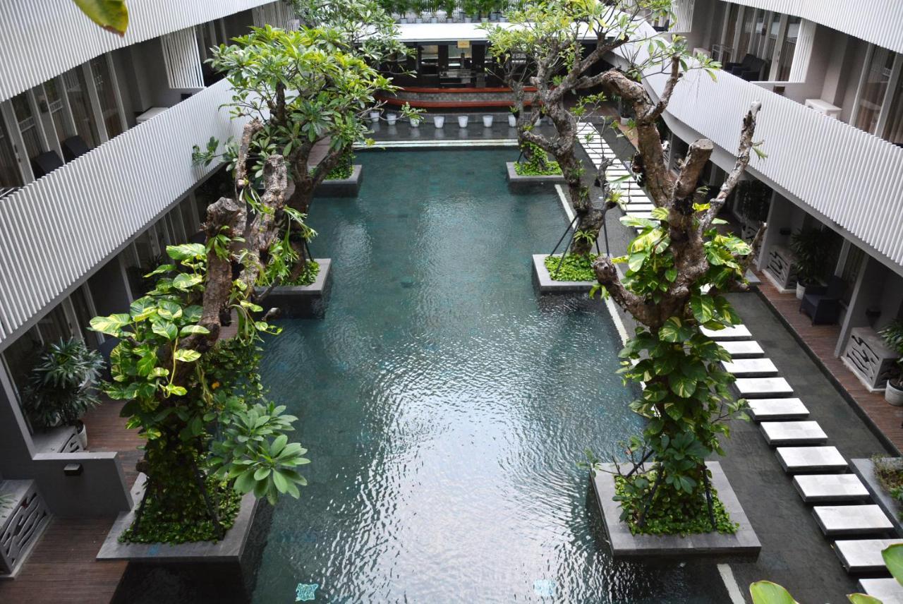 Ramada By Wyndham Bali Sunset Road Kuta 4*